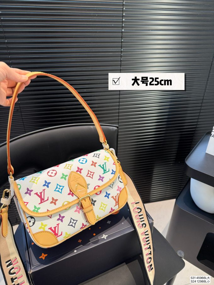 Louis new arrival hobo Baguette bag