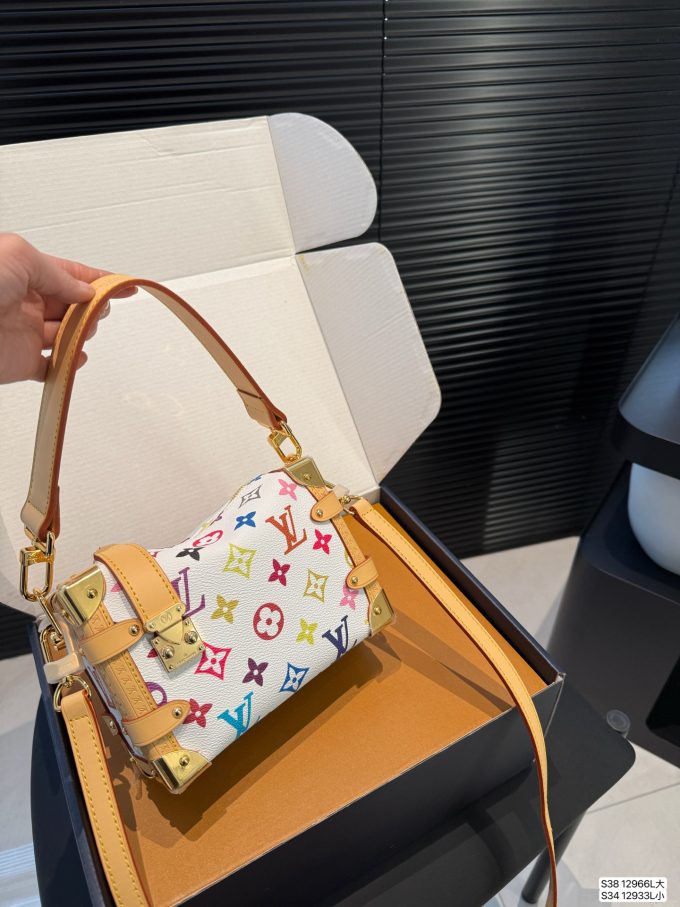 Louis new arrival white trunk bag - Image 6