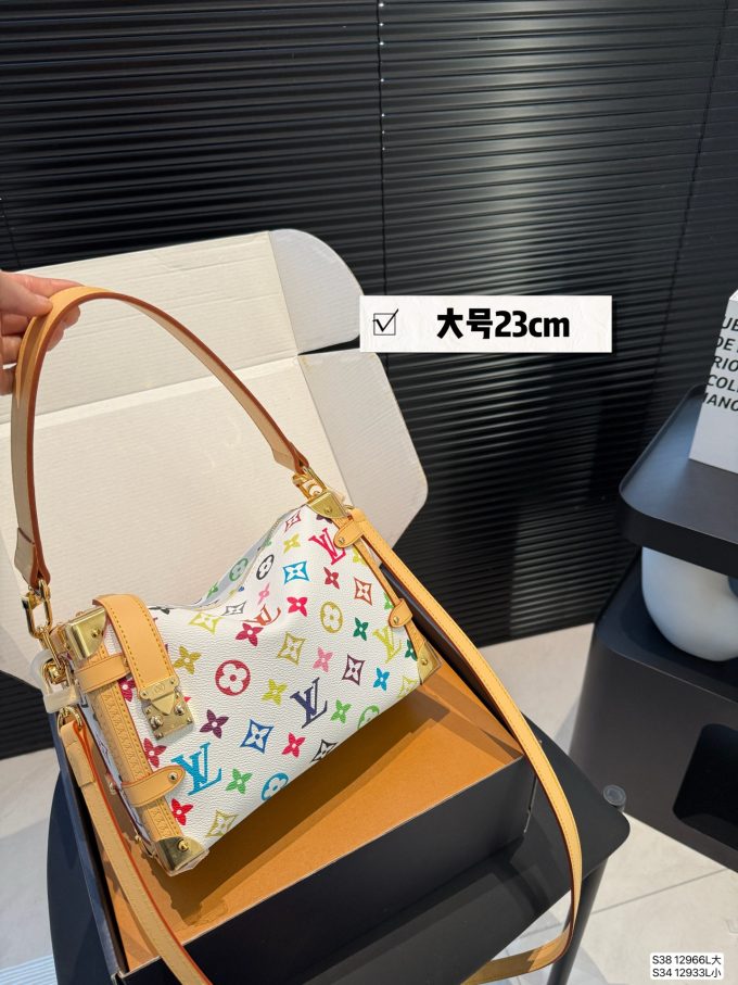 Louis new arrival white trunk bag - Image 11