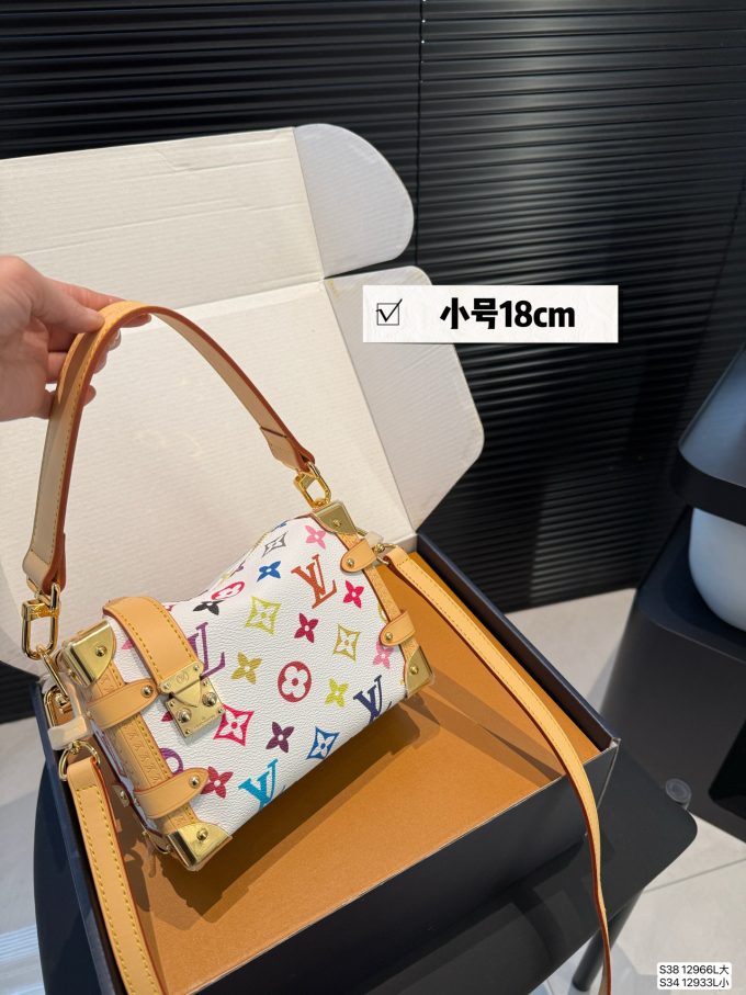Louis new arrival white trunk bag - Image 10