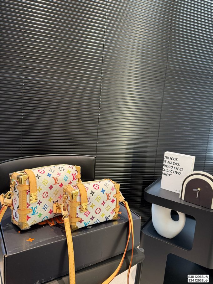 Louis new arrival white trunk bag - Image 8