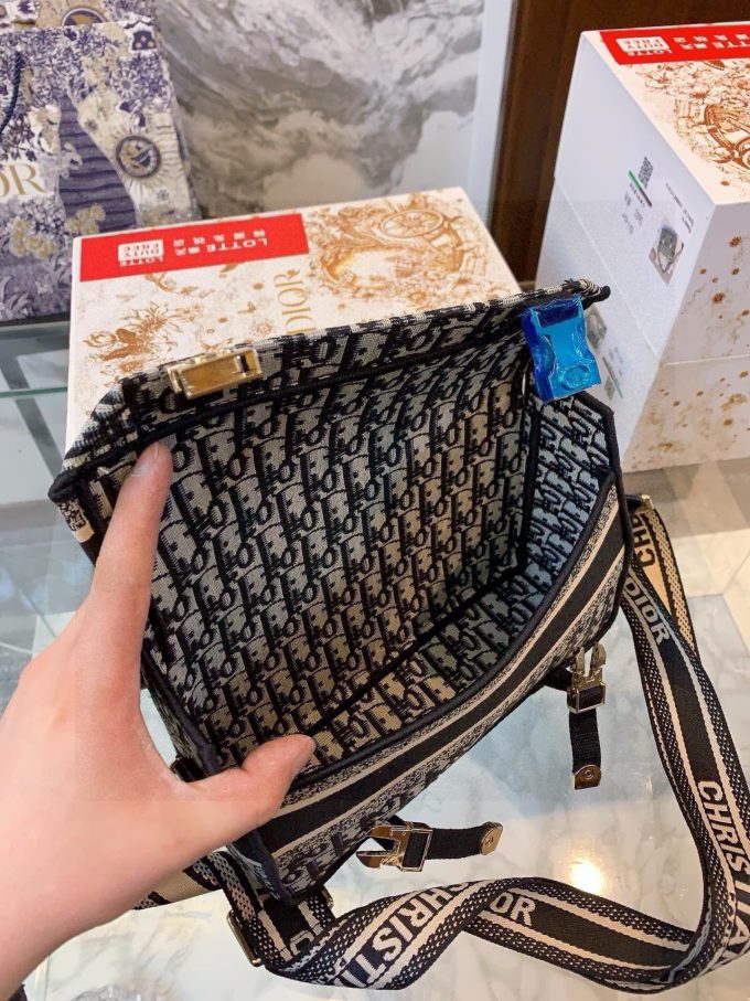 D new arrival Camp mini bag size: 23*15*8cm - Image 5