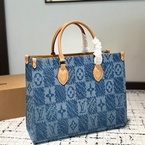 Louis new arrival Onthego denim tote bag size: 35*28*14 cm