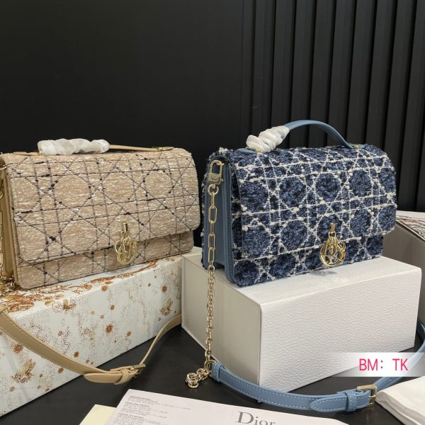 D new arrival woc bag size: 24*15cm