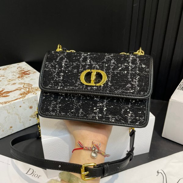 D new arrival Montaigne bag size:19 * 13 cm