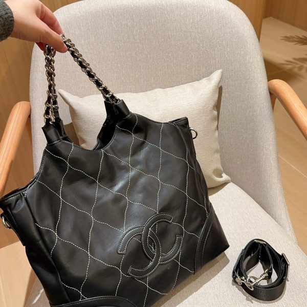 Cc new arriva 25s tote bag size: 32*29*11