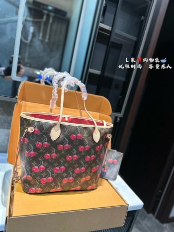 Louis new arrival neverfull bag size: 32*29 cm