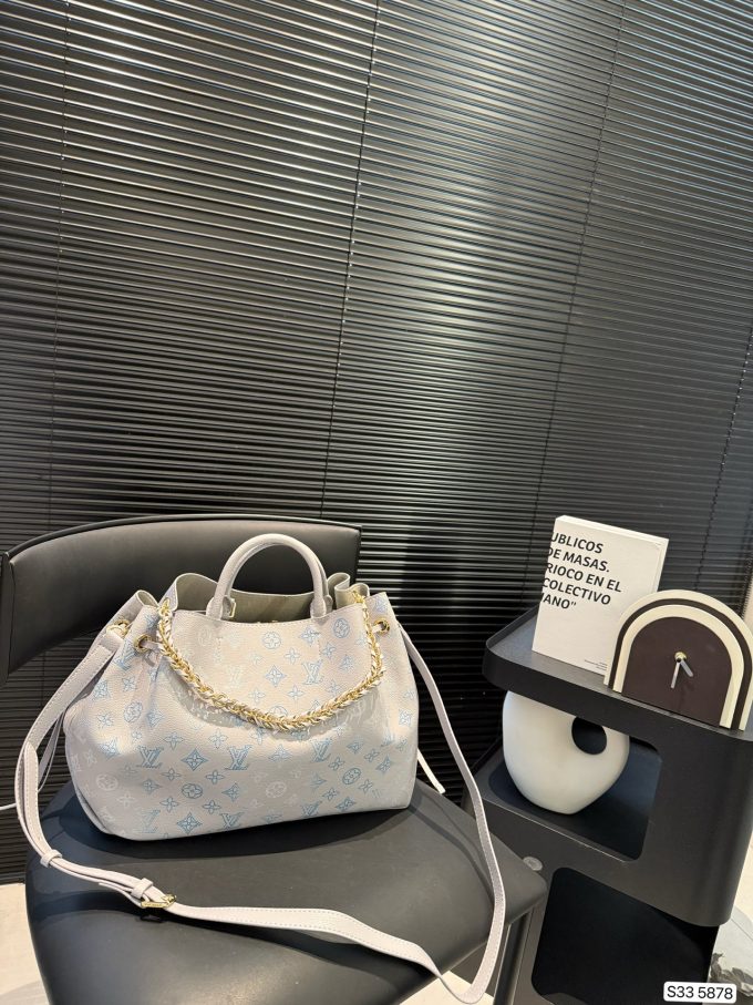 Louis new arrival  bella bag size: 33 * 24 cm - Image 2