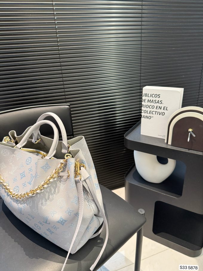 Louis new arrival  bella bag size: 33 * 24 cm - Image 11