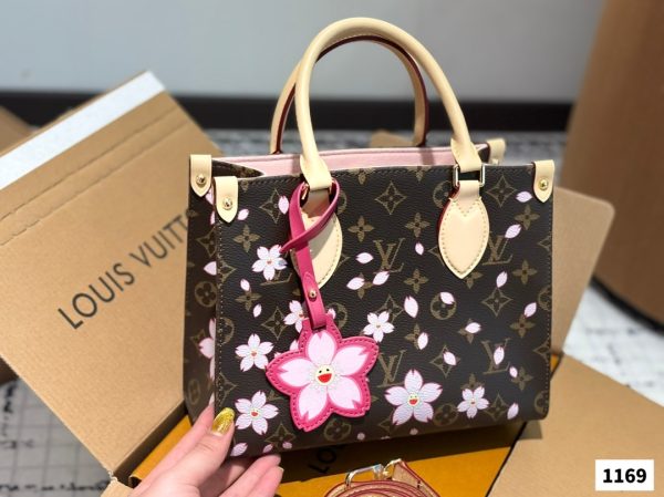 Louis new arrival flower onthego tote bag size:25 cm