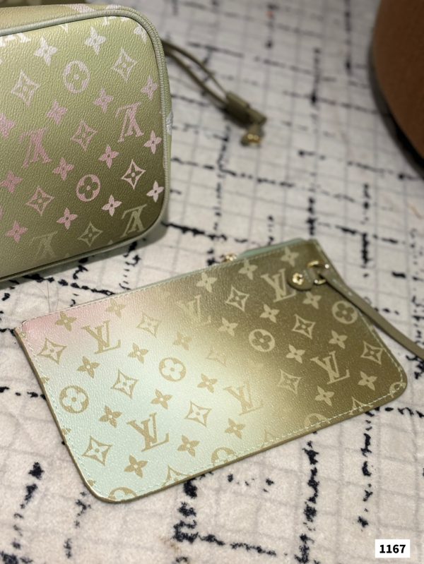 Louis new arrival neverfull tote bag size:33 * 29 cm