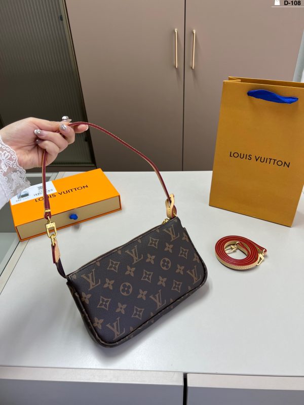 Louis new arrival IVY bag size: 21*12 cm