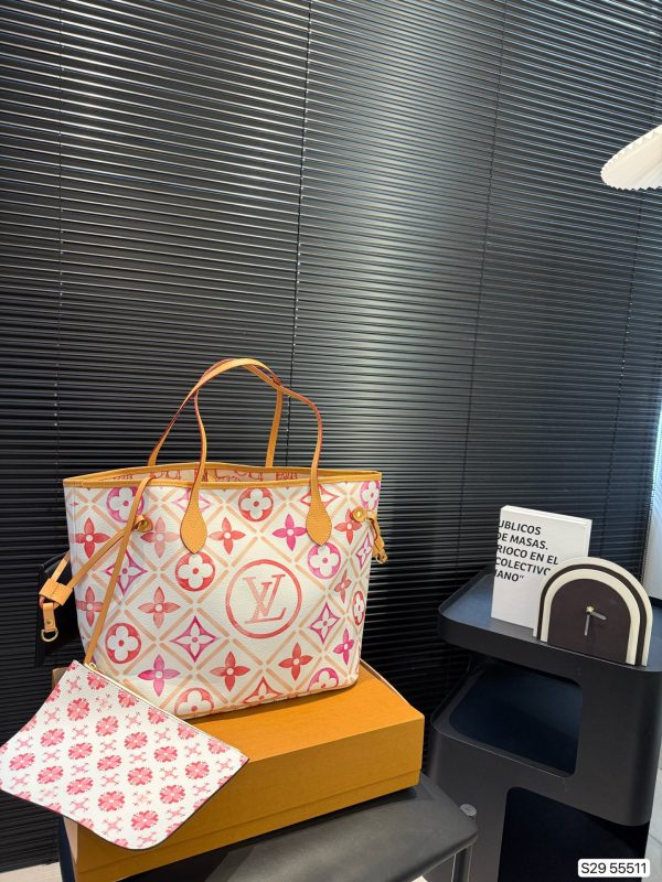 Louis new arrival neverfull tote bag size: 32*29 cm