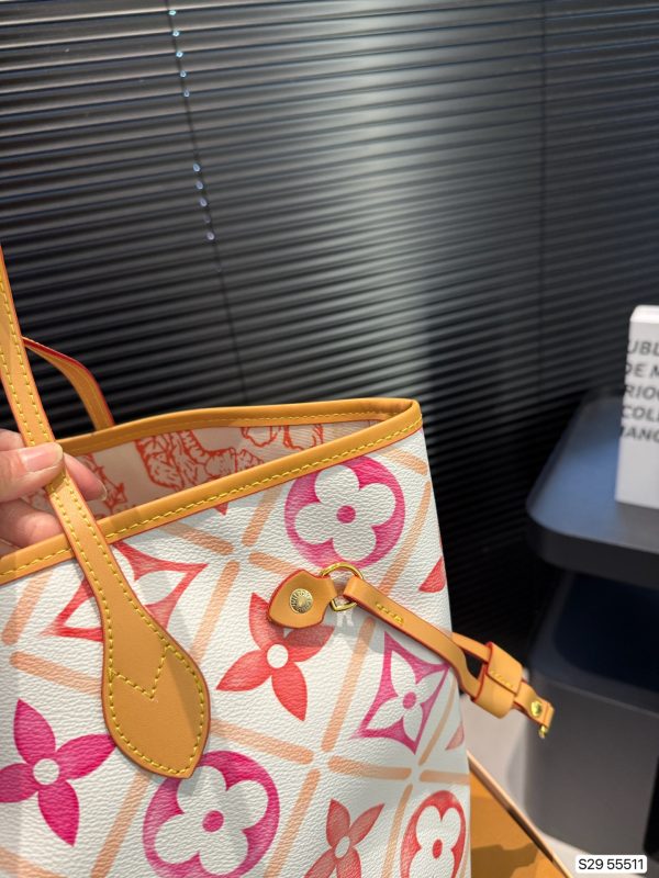 Louis new arrival neverfull tote bag size: 32*29 cm