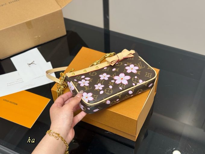 Louis new arrival chain bag 008 size: 21*12cm - Image 9