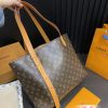 Louis new arrival tote bag size: 44*30 cm