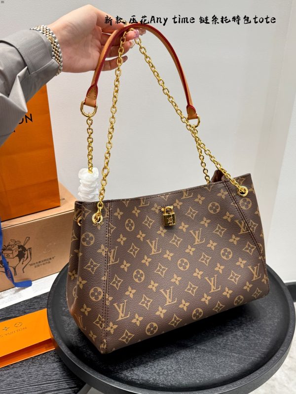 Louis new arrival Any time tote bag size:31*24cm