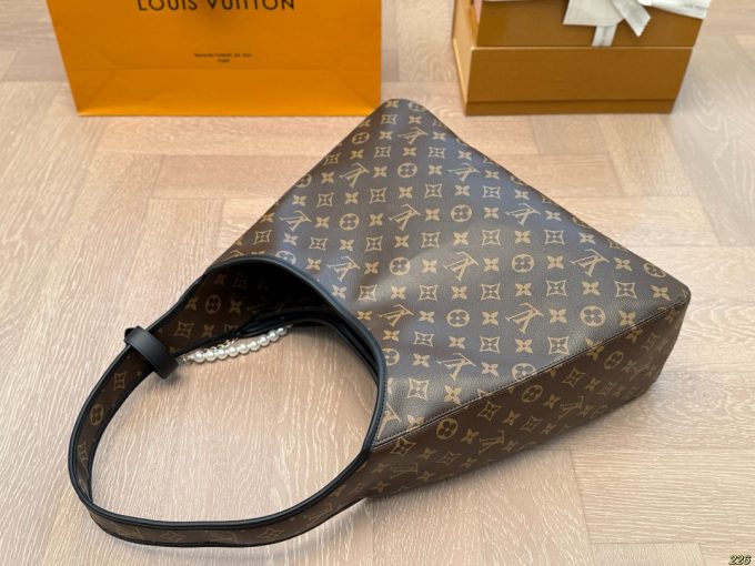 Louis new arrival vintage hobo bag 002 - Image 5