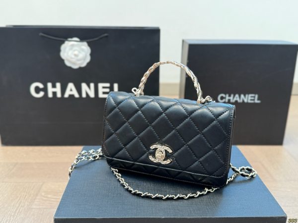Cc new arrival woc chain bag size: 19*12 cm