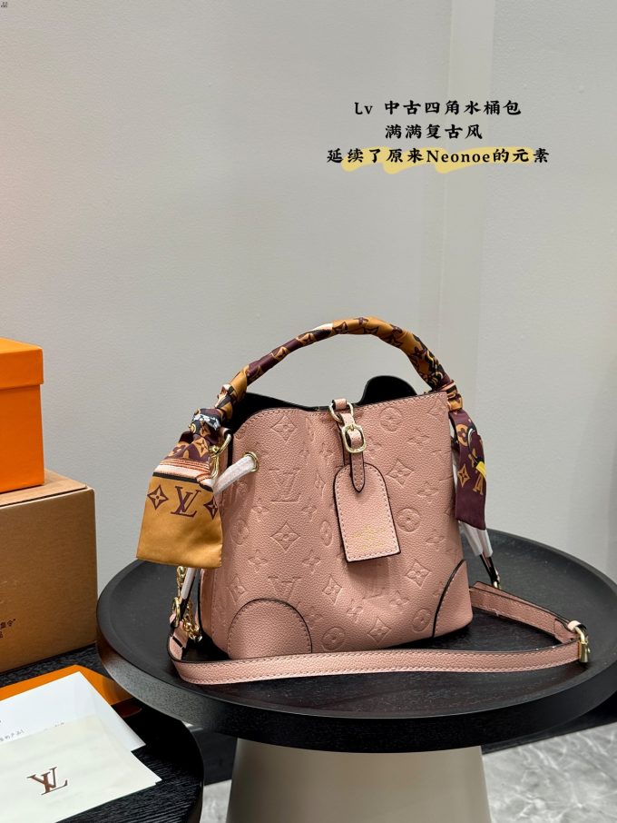Louis new arrival vintage bucket bag 002 size: 20*20 cm - Image 5