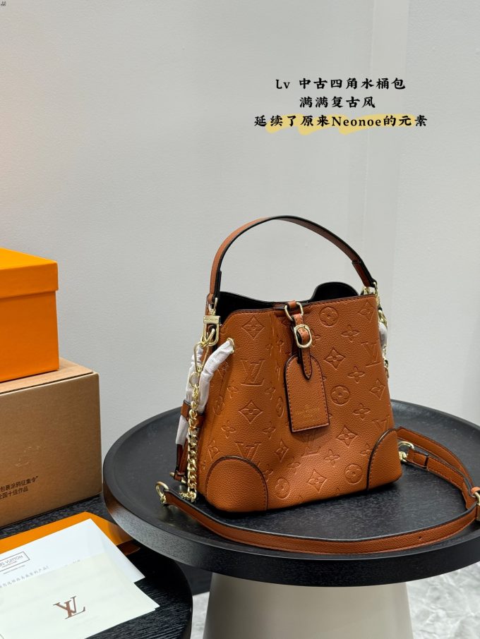 Louis new arrival vintage bucket bag 002 size: 20*20 cm - Image 2