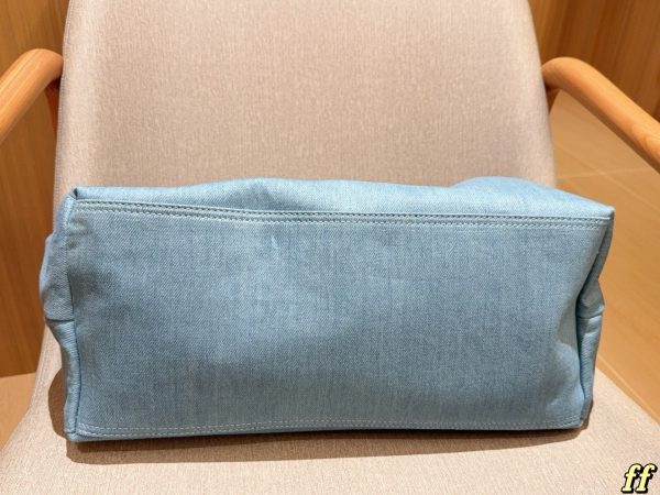 Cc new arrival denim hobo bag size: 42*31*18 cm