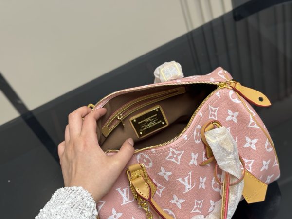 Louis new arrival speedy 30 strawberry bag size: 30 cm