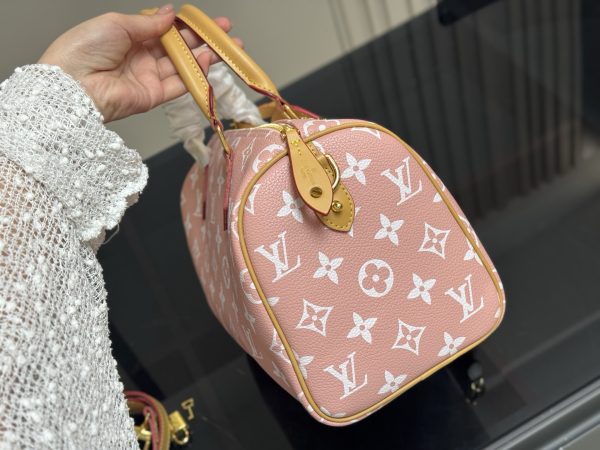 Louis new arrival speedy 30 strawberry bag size: 30 cm