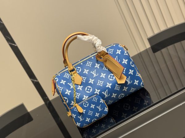 Louis new arrival speedy 30 strawberry bag size: 30 cm