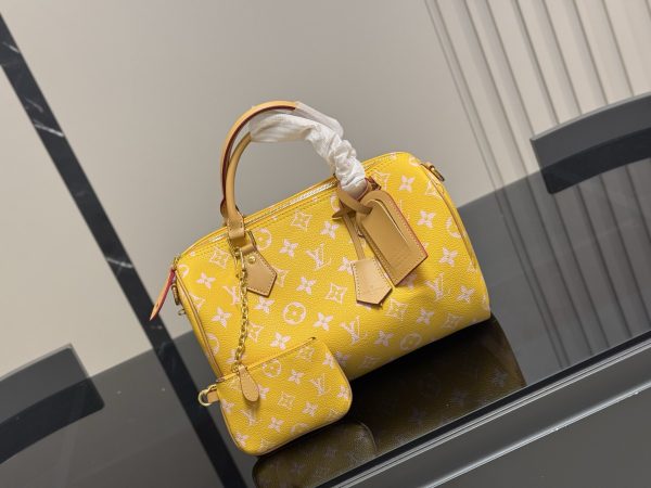 Louis new arrival speedy 30 strawberry bag size: 30 cm