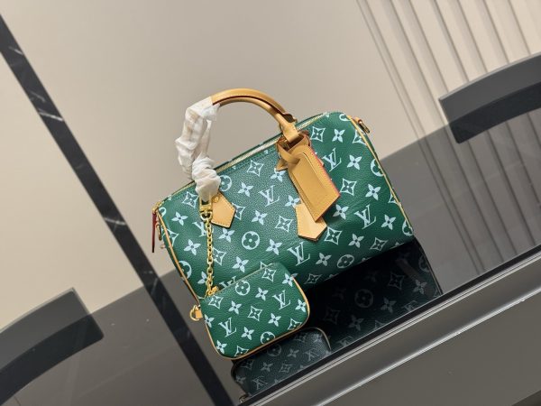 Louis new arrival speedy 30 strawberry bag size: 30 cm
