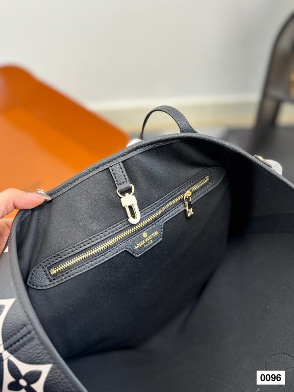 Louis new arrival neverfull bag N41605 size: 32*29*17 cm