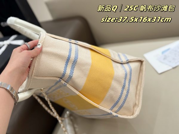 CC new arrival 25C tote bag size: 37.5*16*31 cm