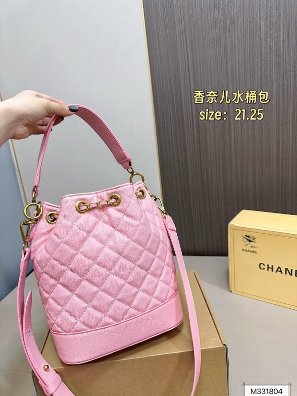 CC new arrival bucket bag size: 21*25 cm