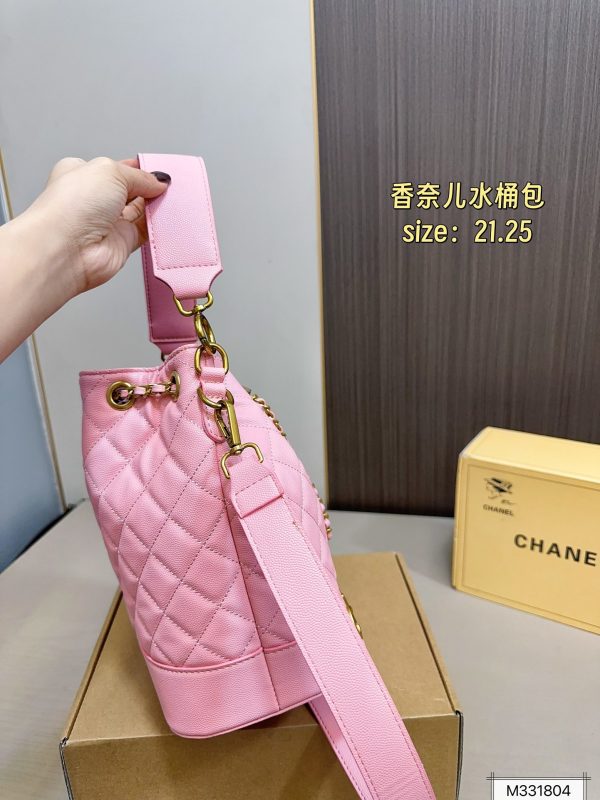 CC new arrival bucket bag size: 21*25 cm