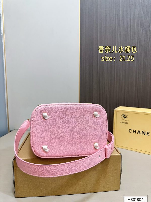 CC new arrival bucket bag size: 21*25 cm