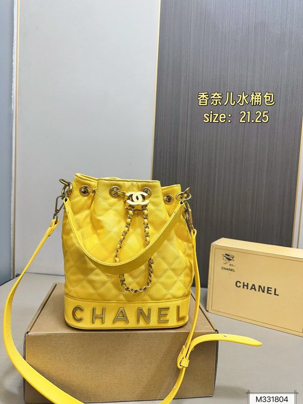 CC new arrival bucket bag size: 21*25 cm