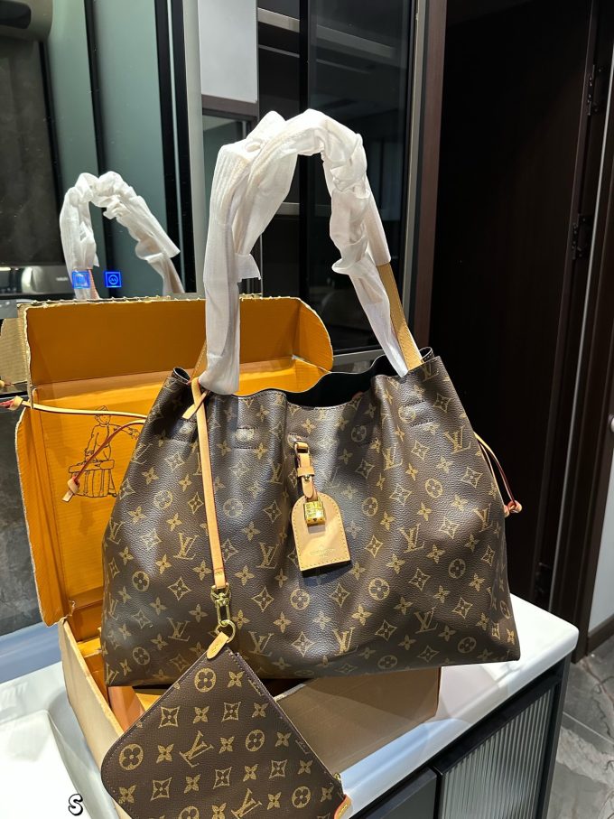 louis new arrival shopping tote bag size:42 * 30cm - Image 3