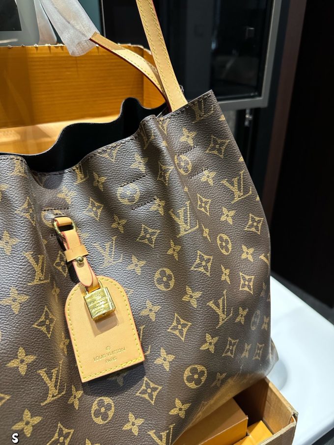 louis new arrival shopping tote bag size:42 * 30cm - Image 4