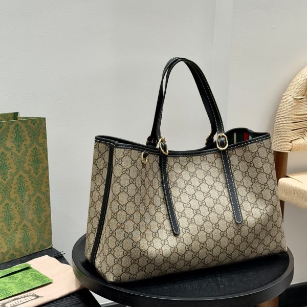 GG new arrival Emblem tote bag size: 38 * 26cm