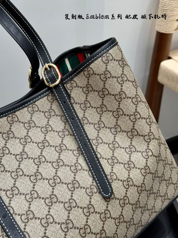 GG new arrival Emblem tote bag size: 38 * 26cm