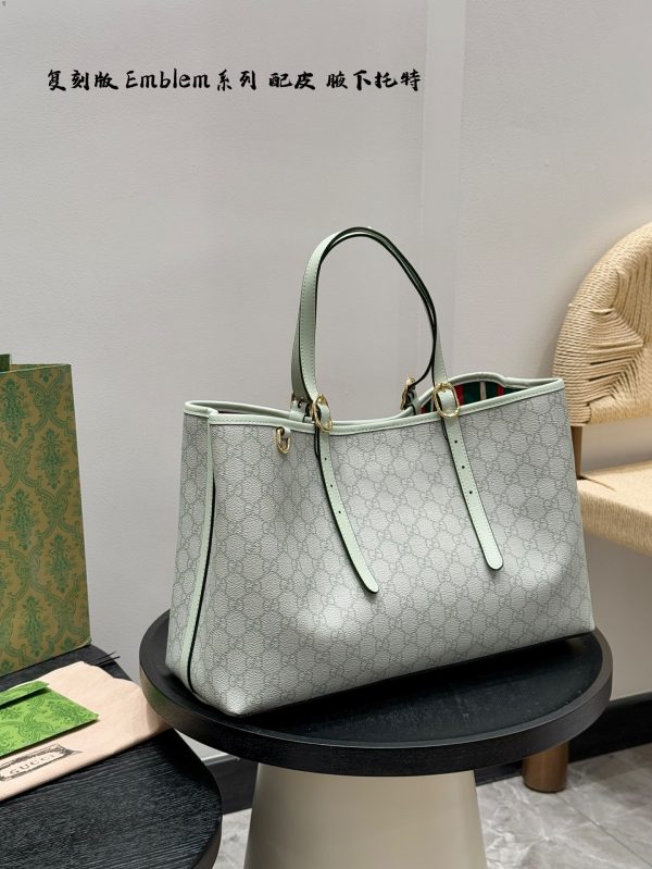 GG new arrival Emblem tote bag size: 38 * 26cm