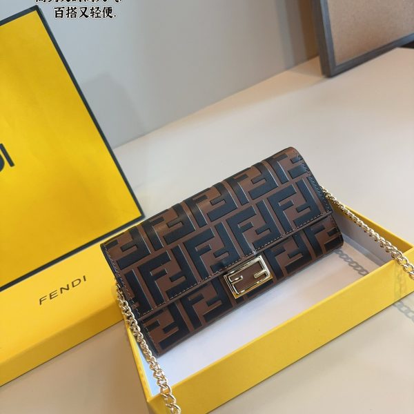 Fen new arrival vintage chain bag size:19*2*10.cm