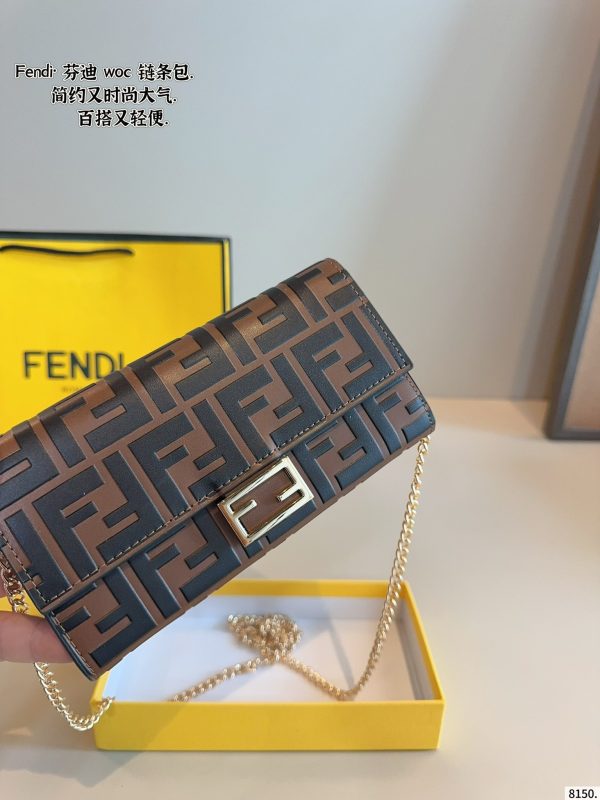 Fen new arrival vintage chain bag size:19*2*10.cm