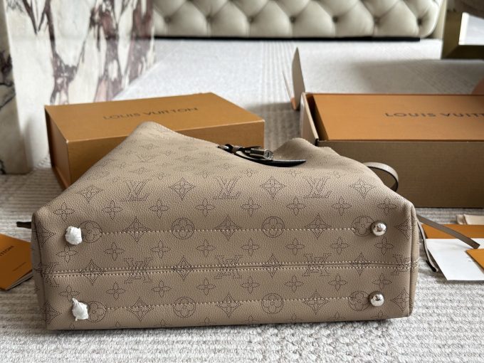 Louis new arrival shopping tote bag size: 33*27cm - Image 8