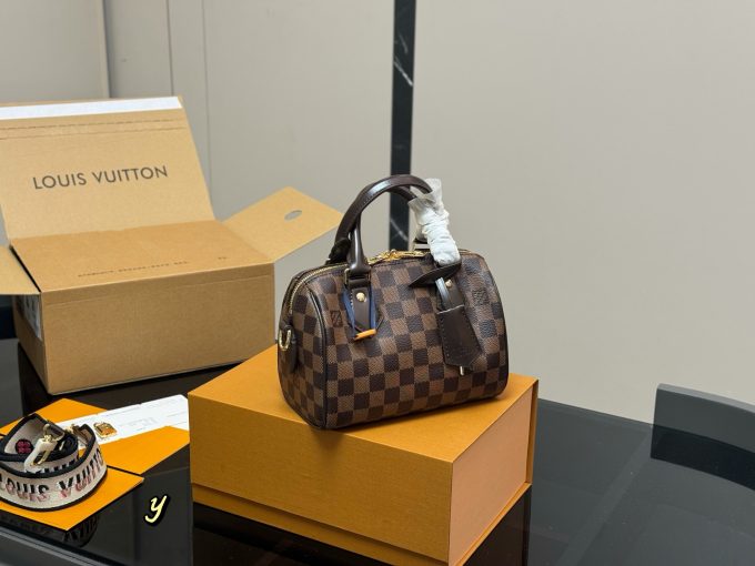 Louis new arrival SPEEDY 20 bag size:20*15 cm - Image 9