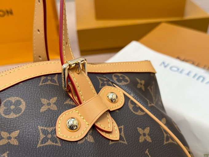Louis new arrival vintage bag 009 size: 32 * 21 cm - Image 3