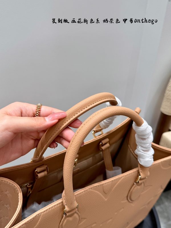 Louis new arrival onthego tote bag 008