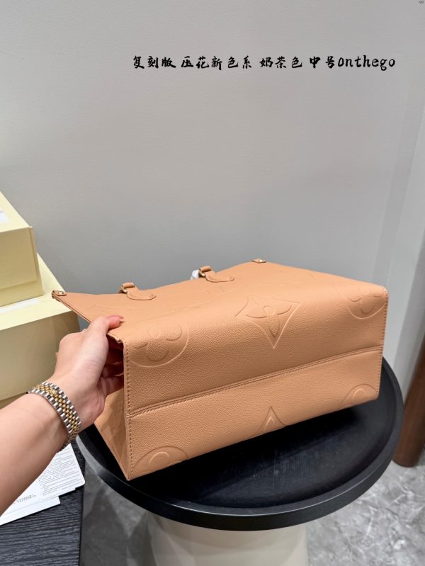 Louis new arrival onthego tote bag 008