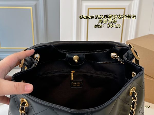 Cc new arrival 25A hobo tote bag size: 34*26 cm